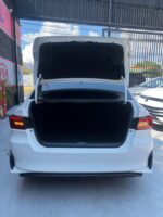 Toyota Yaris E 2023 - Imagen 4