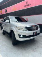 Toyota Fortuner SR 4x4 - Imagen 8