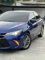 Toyota Camry SE - Imagen 6